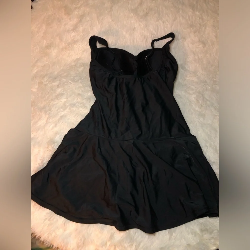 St Tropez VENUS Women's One Piece Swimsuit Swim-skirt - Black size 10 14 and 8